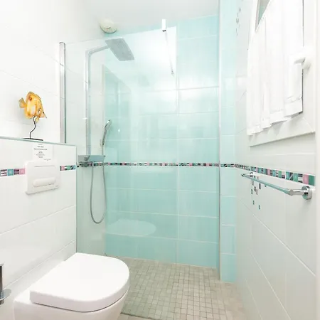 Villa Mathilda With Pool Close To Nice Saint-Laurent-du-Var
